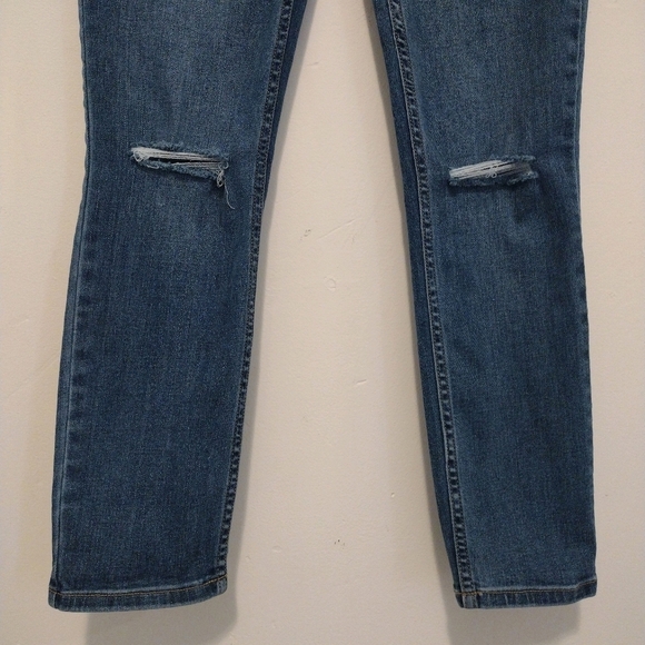 Calvin Klein - Distressed Mid Rise Skinny Jeans - Picture 6 of 15